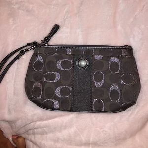Coach wristlet used once